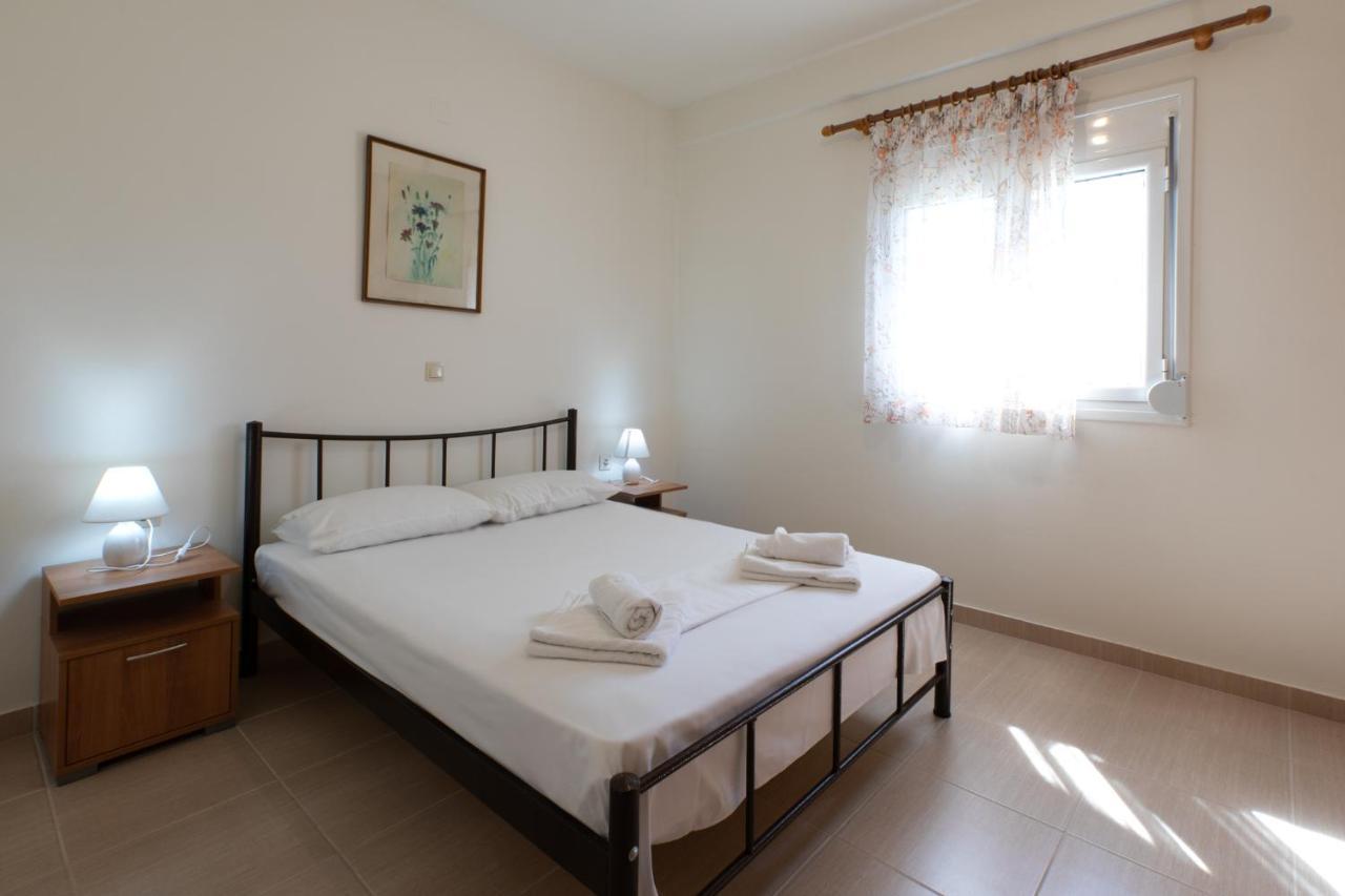 סיבוטה Nikki'S Family Apartments מראה חיצוני תמונה